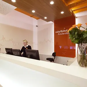 2* Hotel Easyhotel Centre South